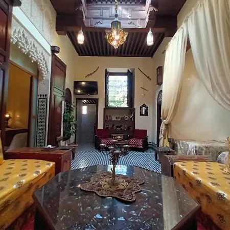 Riad Avec Terrasse Privee Et Piscine Partagee A 300M Fes Exterior photo